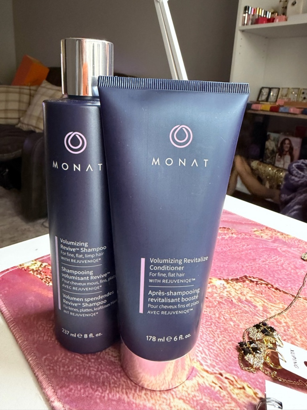 Volumizing Revitalize shampoo and conditioner - Navy Blue
